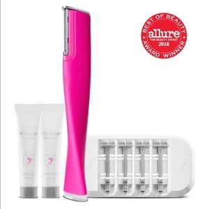 DERMAFLASH LUXE dermaplaning exfoliating hot pink